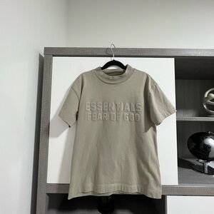 Essentials t-shirt
